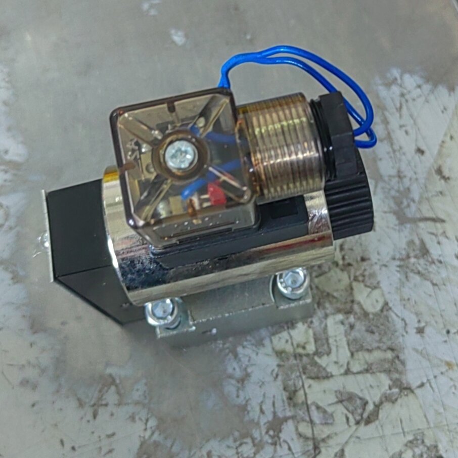 Ball Electromagnetic Directional Valve 23QDF6B/315E24 23QDF6K/315E220 Hydraulic Solenoid Ball Valve 230DF6K/31.5124