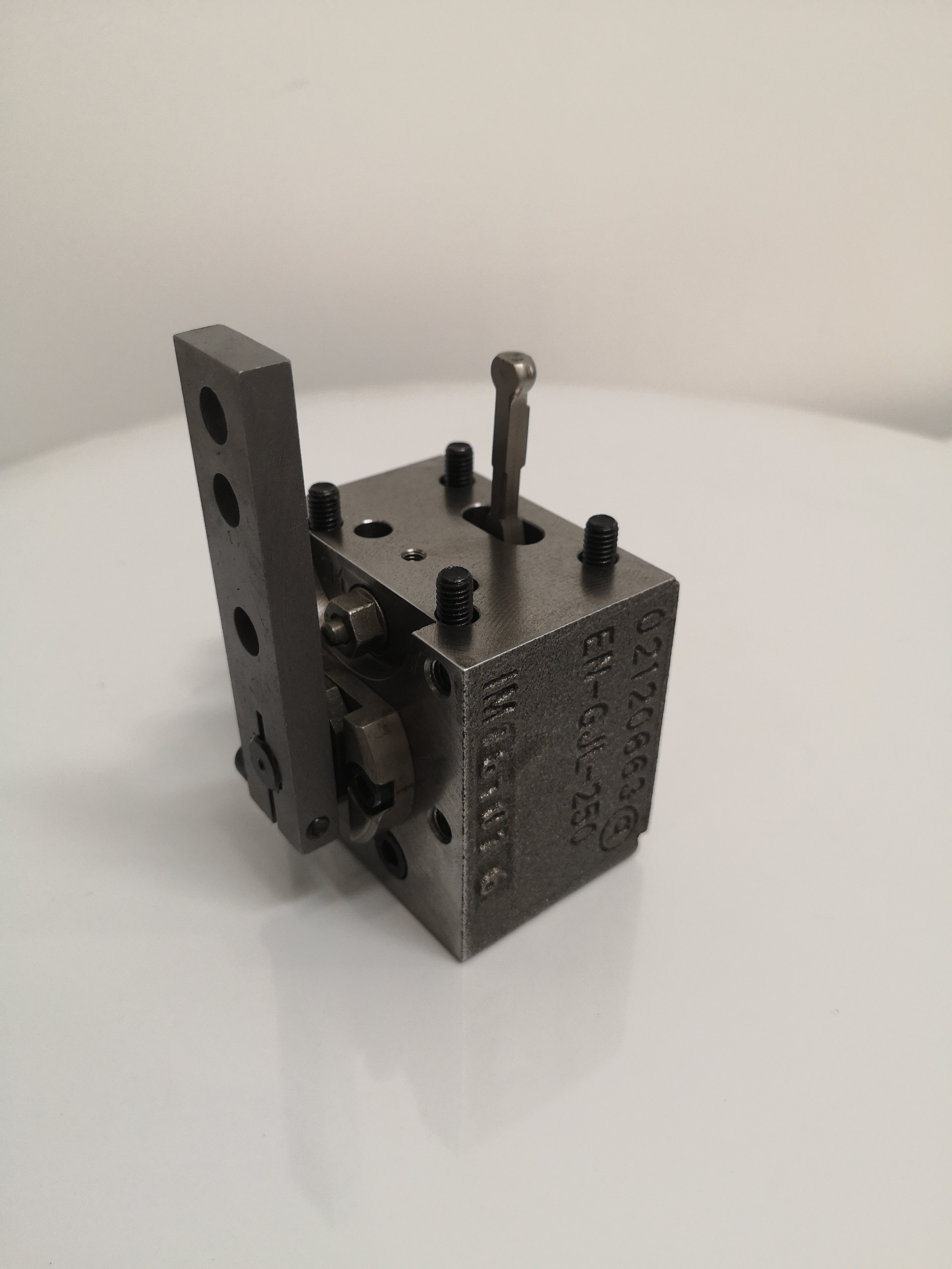 A4VG28-71 A10VG28-63 HW Manual valve Control valve Hydraulic valve in stock high quality
