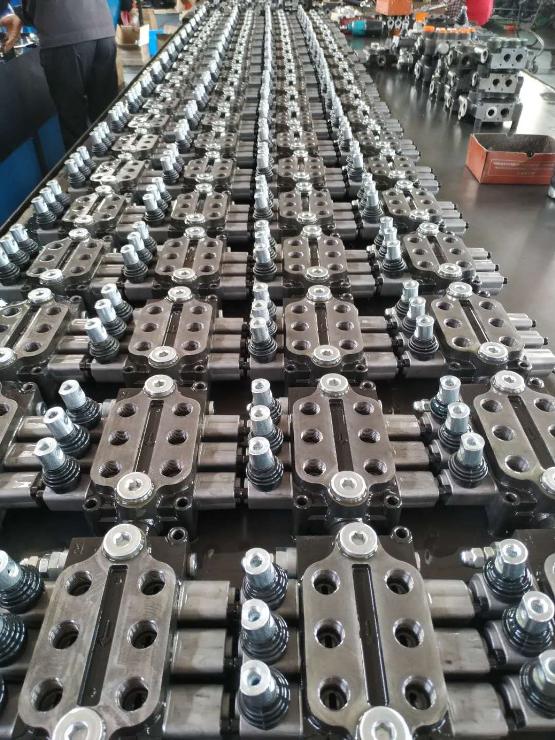 Hydraulic control valve ZD-L102-2