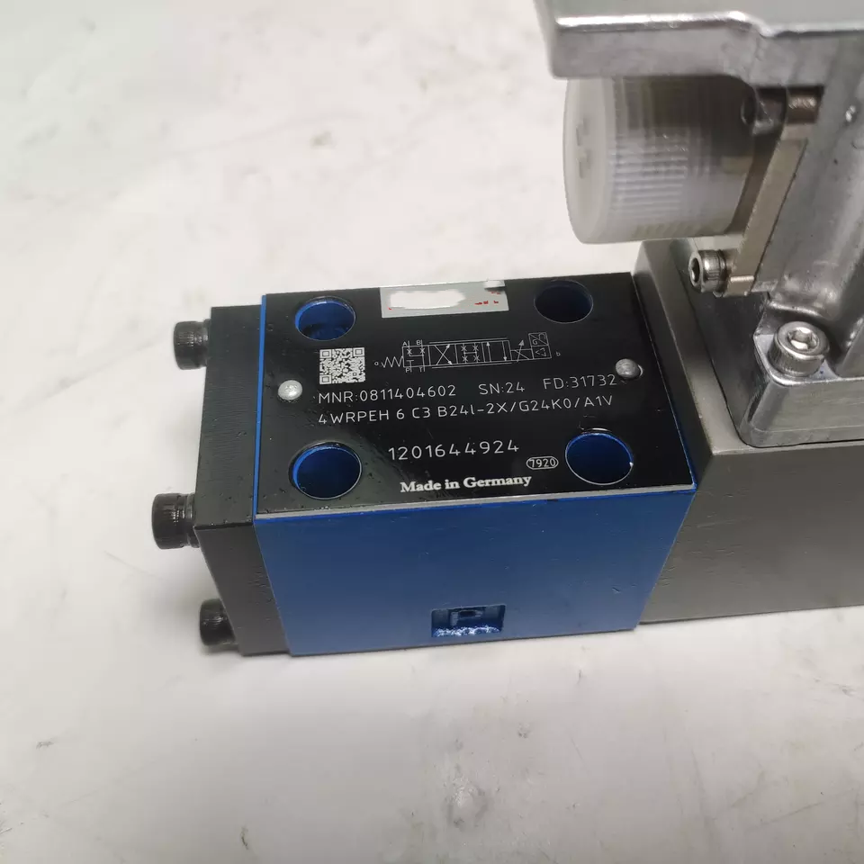 CNC punch 4WRPEH6CB24L2X/G24K0/F1M valve 0811404602- 4WRPEH6 C3B24L-20/G24K0/A1M hydraulic proportional valve