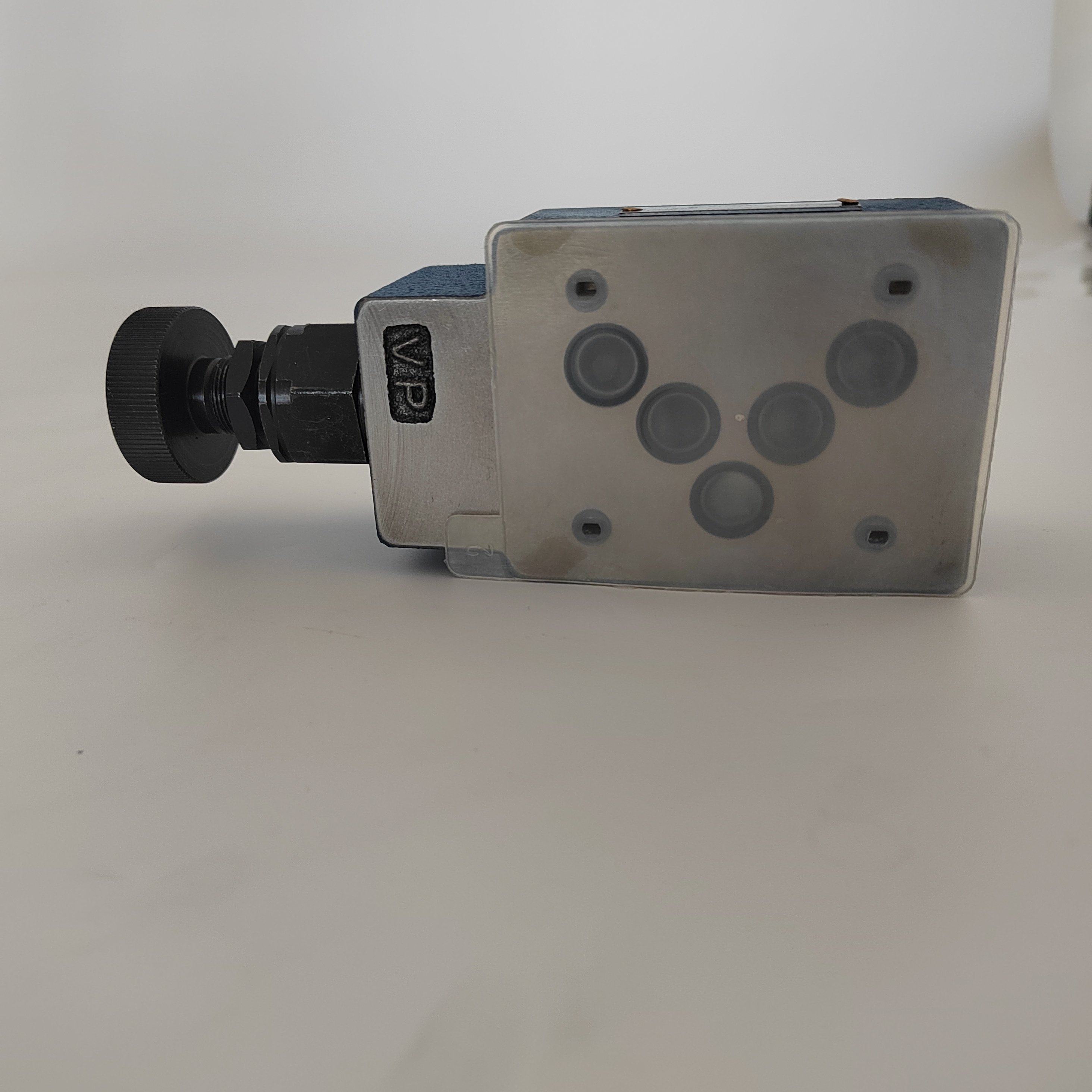 Stacked relief valve ZDB10VP