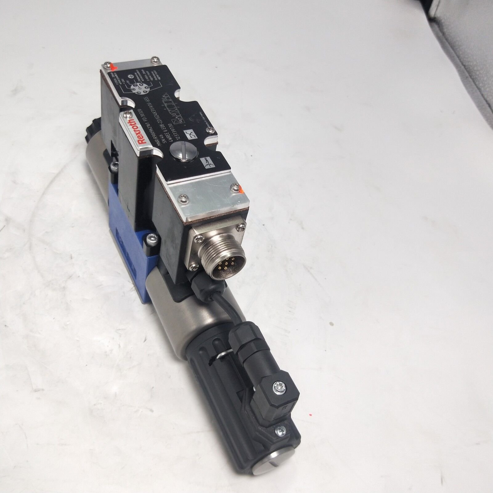 ZHENYUAN 4WRE 4WREE 6 E08 Series Hydraulic proportional directional valve 4WREE 6 E08-22/G24K31/A1V-655