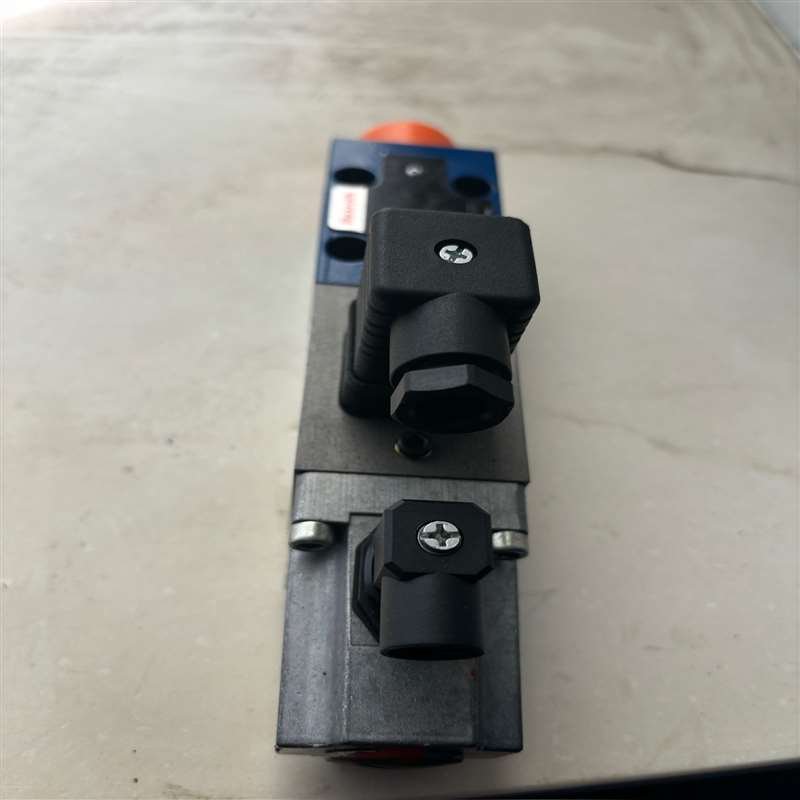 VT-DFP DFPE DFPC DFPN DFPD spot reversing valve VT-DFPC-21/G24K0/0/V hydraulic reversing control valve