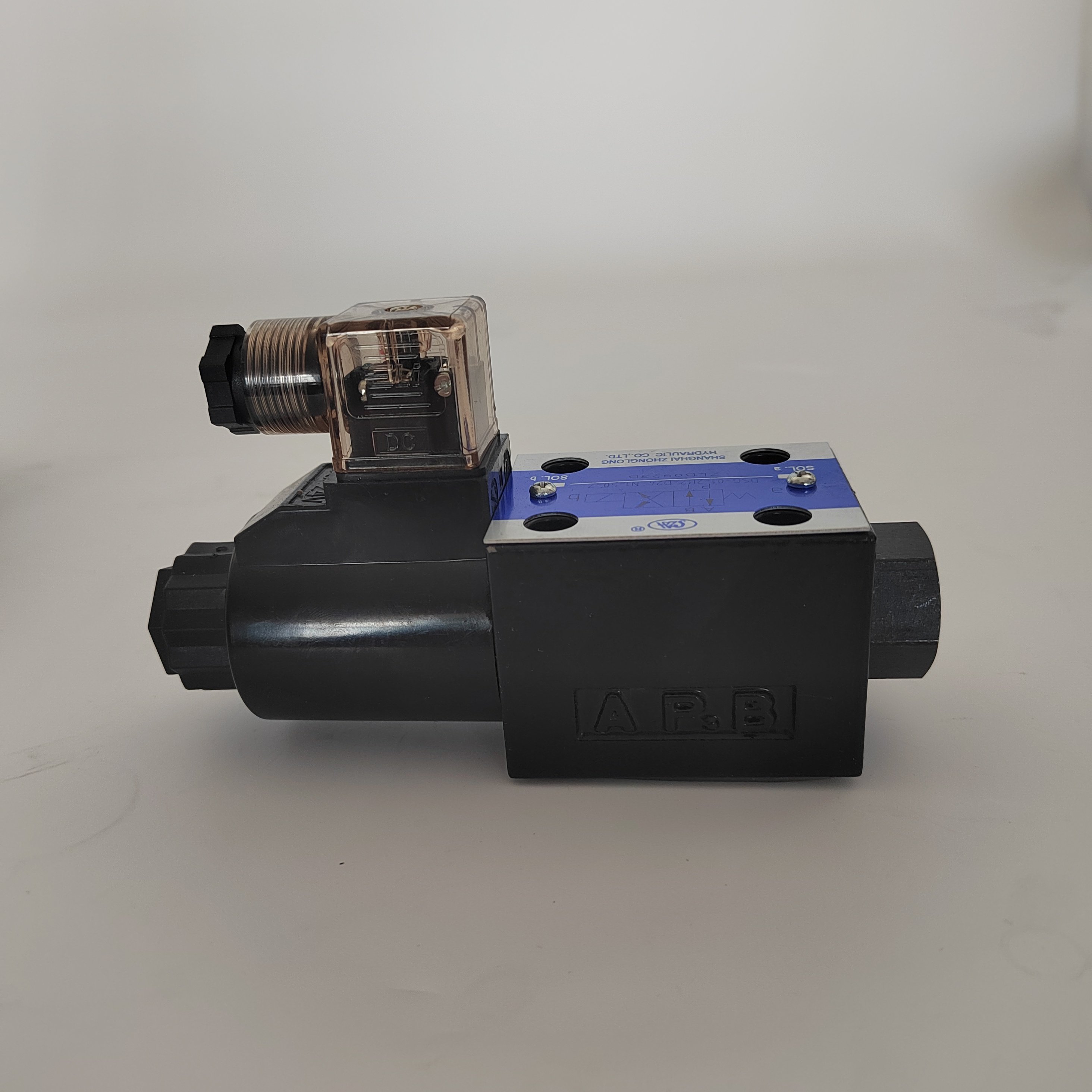 DSG-02-3C4 New Solenoid Hydraulic Flow Control Valve Directional Control Valve