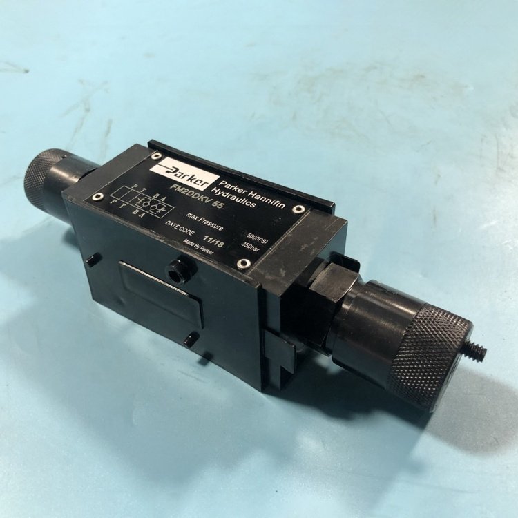 PARKER D1VW001CNJW Directional Control Valve - Series D1VW / D1VW*EE