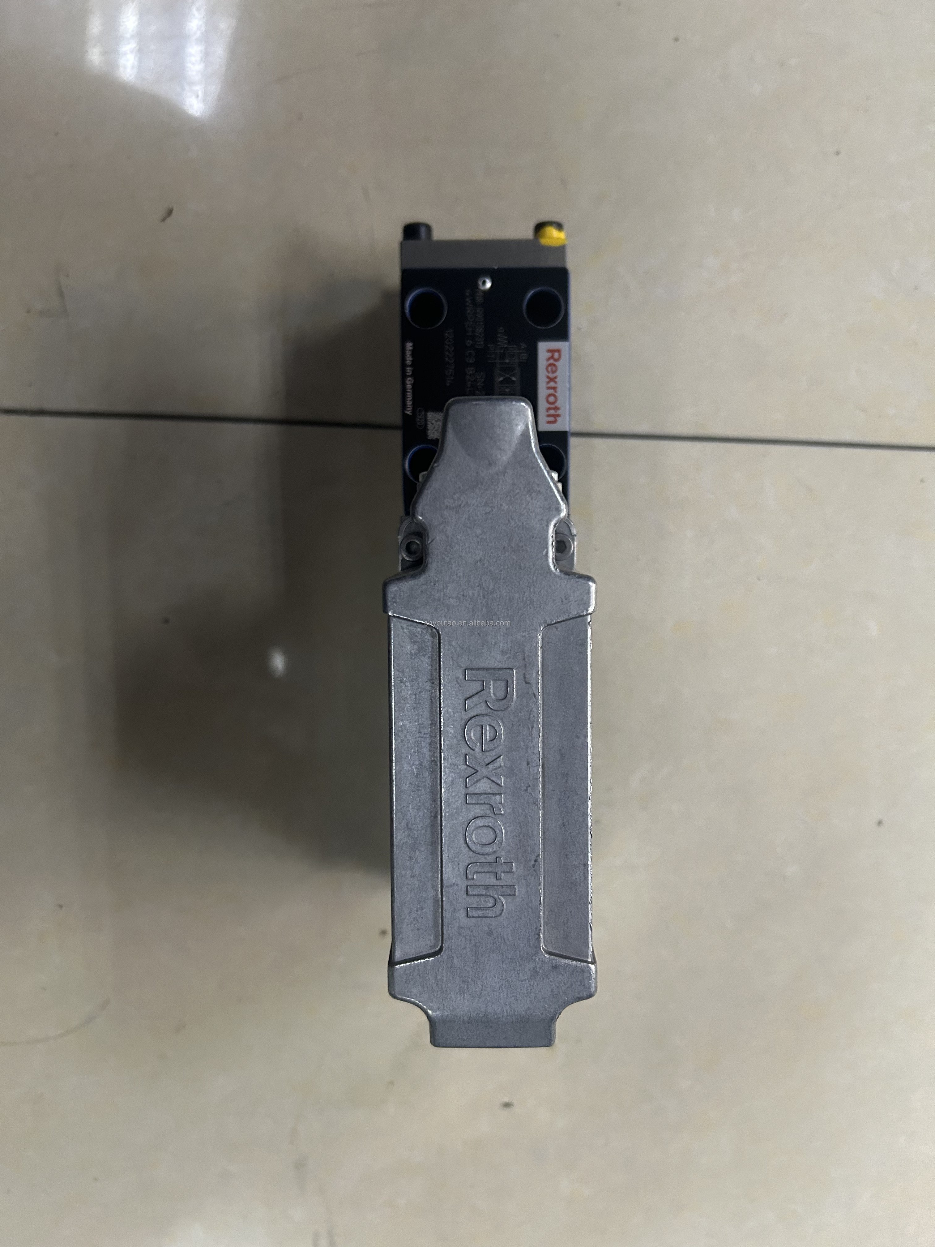 Rexroth original Hydraulic proportional valve 4WRPEH 6 C3 B34L-31/M/24A1