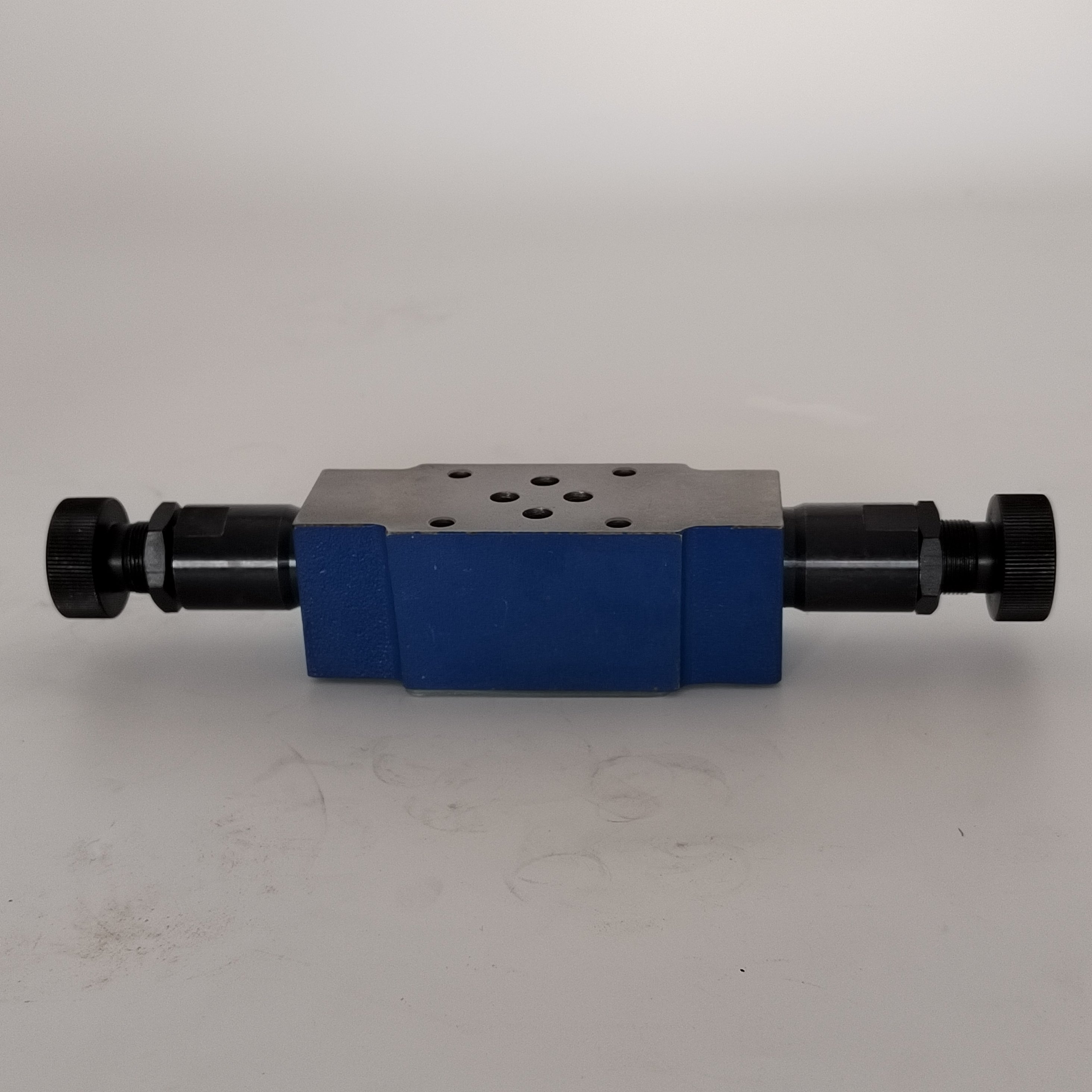 Stacked relief valve Stacked Relief Valve for Service Equipment