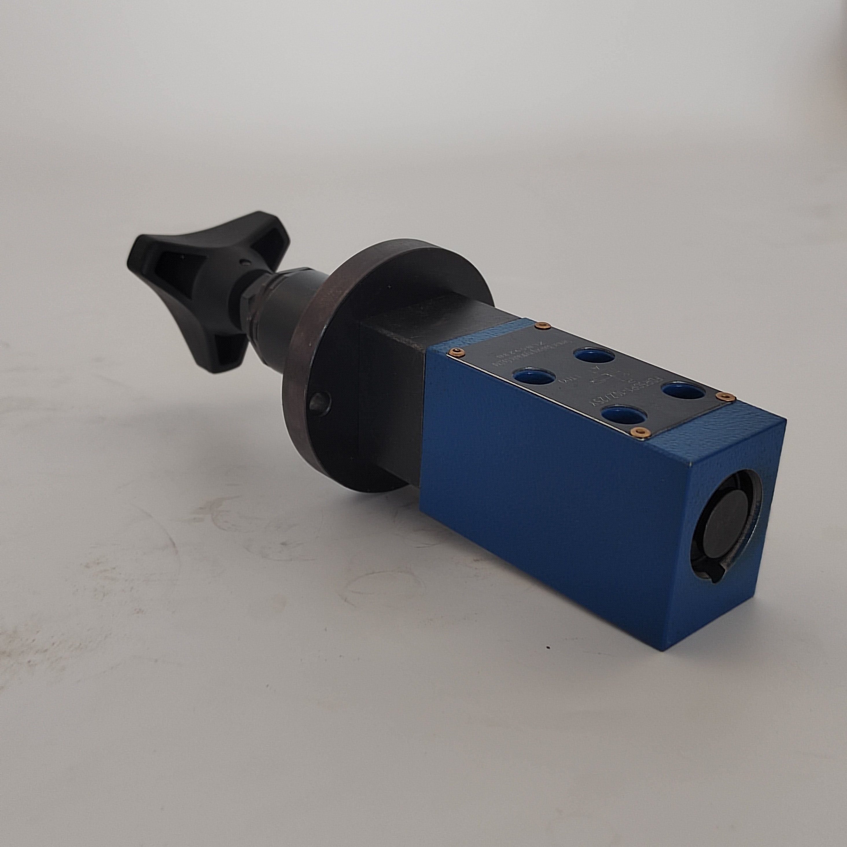Hydraulic Pressure Reversing Valve for Rexroth FDR5DP1 Condition New Concrete Pump Parts FDR5DP1-14/55Y