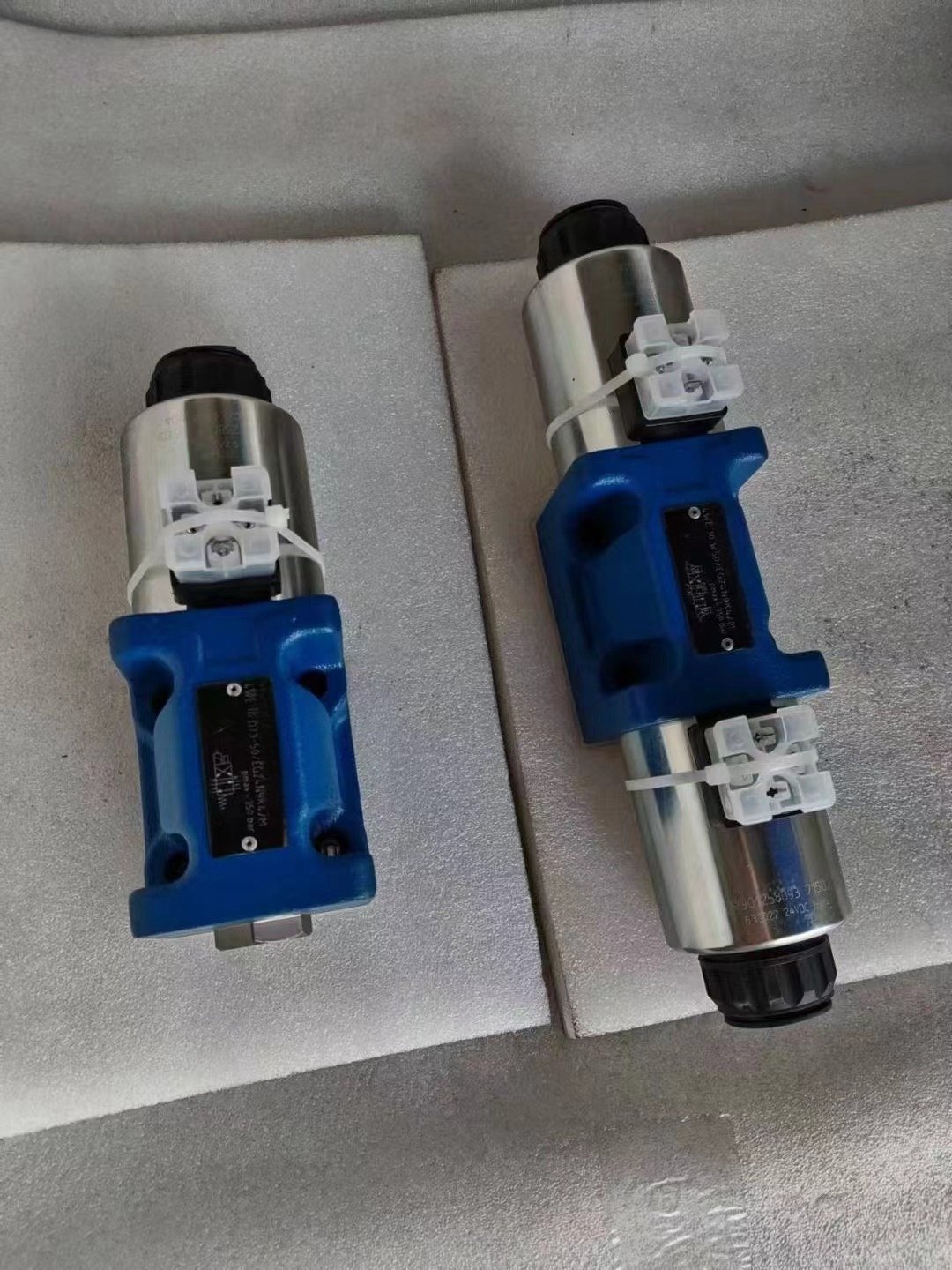 4WE6D 4WEH10 4WEH16 WEH32 Hydraulic Directional Valve 4WE10W50 EG24N9K4 M Solenoid Control Valve 4WE70 D73-50 EG24N9K4 M