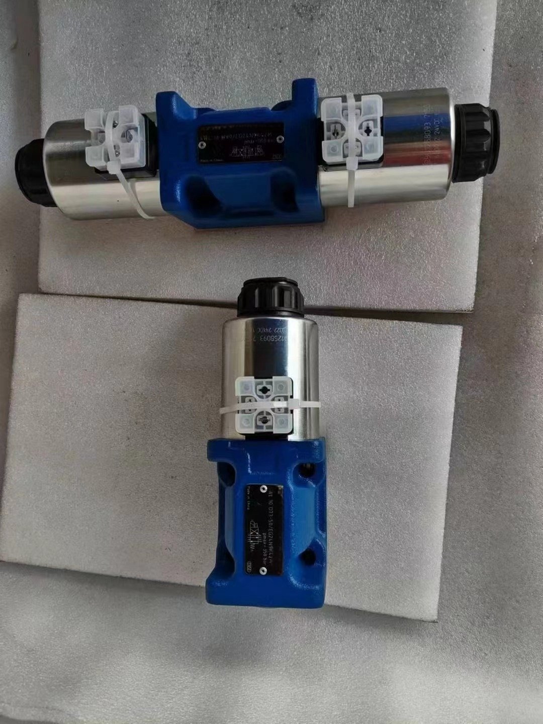 4WE6D 4WEH10 4WEH16 WEH32 Hydraulic Directional Valve 4WE10W50 EG24N9K4 M Solenoid Control Valve 4WE70 D73-50 EG24N9K4 M