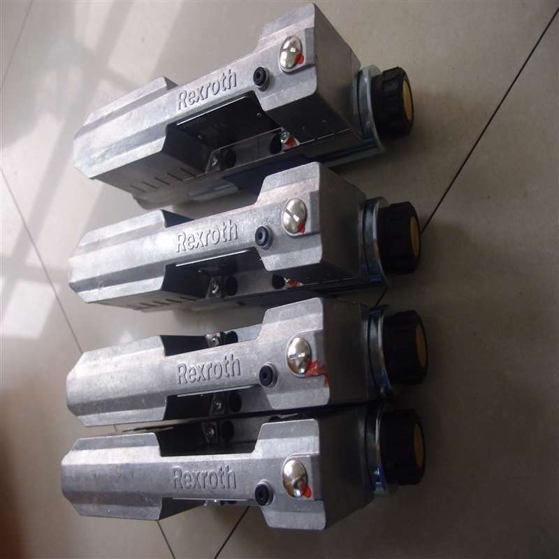 Original Rexroth hydraulic valve 4WREE6V32-30/V/24F1 proportional direction valve
