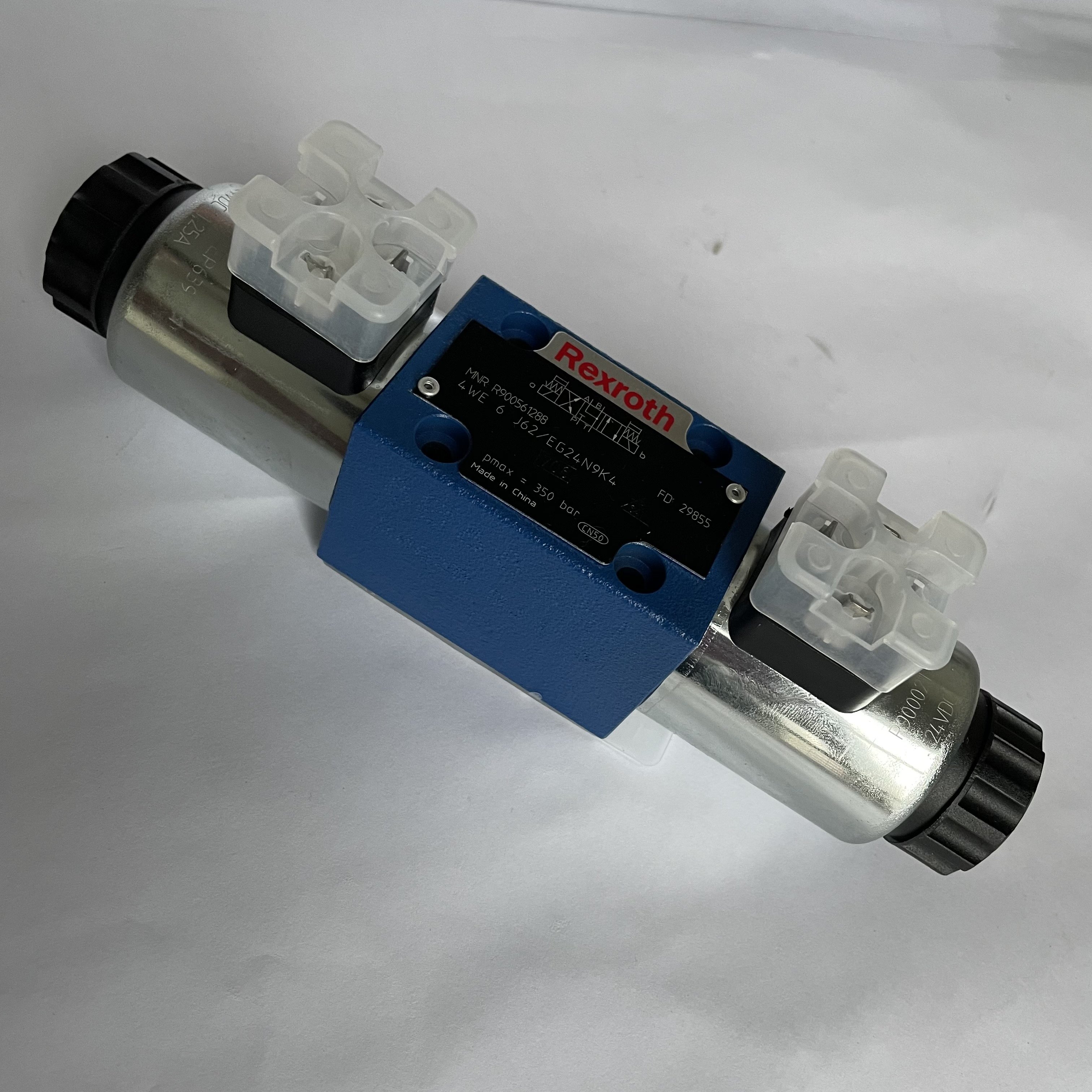 REXROTH hydraulic solenoid valve solenoid valve 4WE6J62/EG24N9K4 solenoid control valve