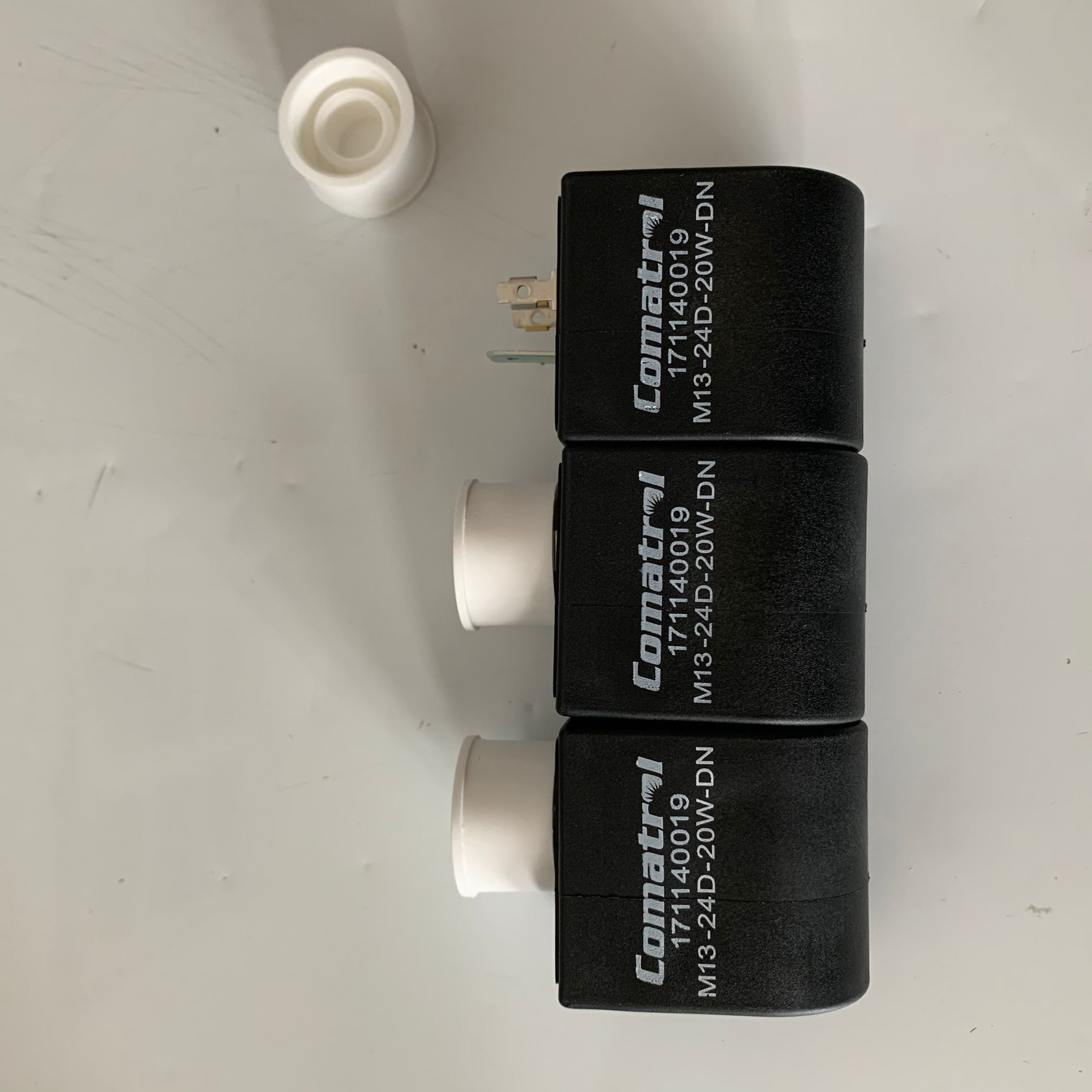 171140019 M13-24D-20W-DN 171146019 M16-24D-26W-DN COIL COMATROL ORIGIN SAUER DAN FOSS M13 24D 20W DN M1324D20WDN M13-24D-20W-DE
