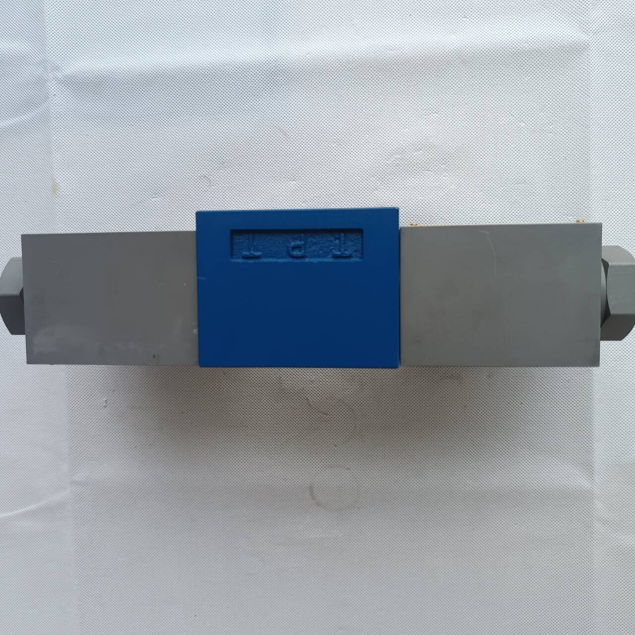 DG4V DG4V-5-2AJ-M-U-H6-20 Hydraulic Solenoid Directional Control Valve anti Explosion