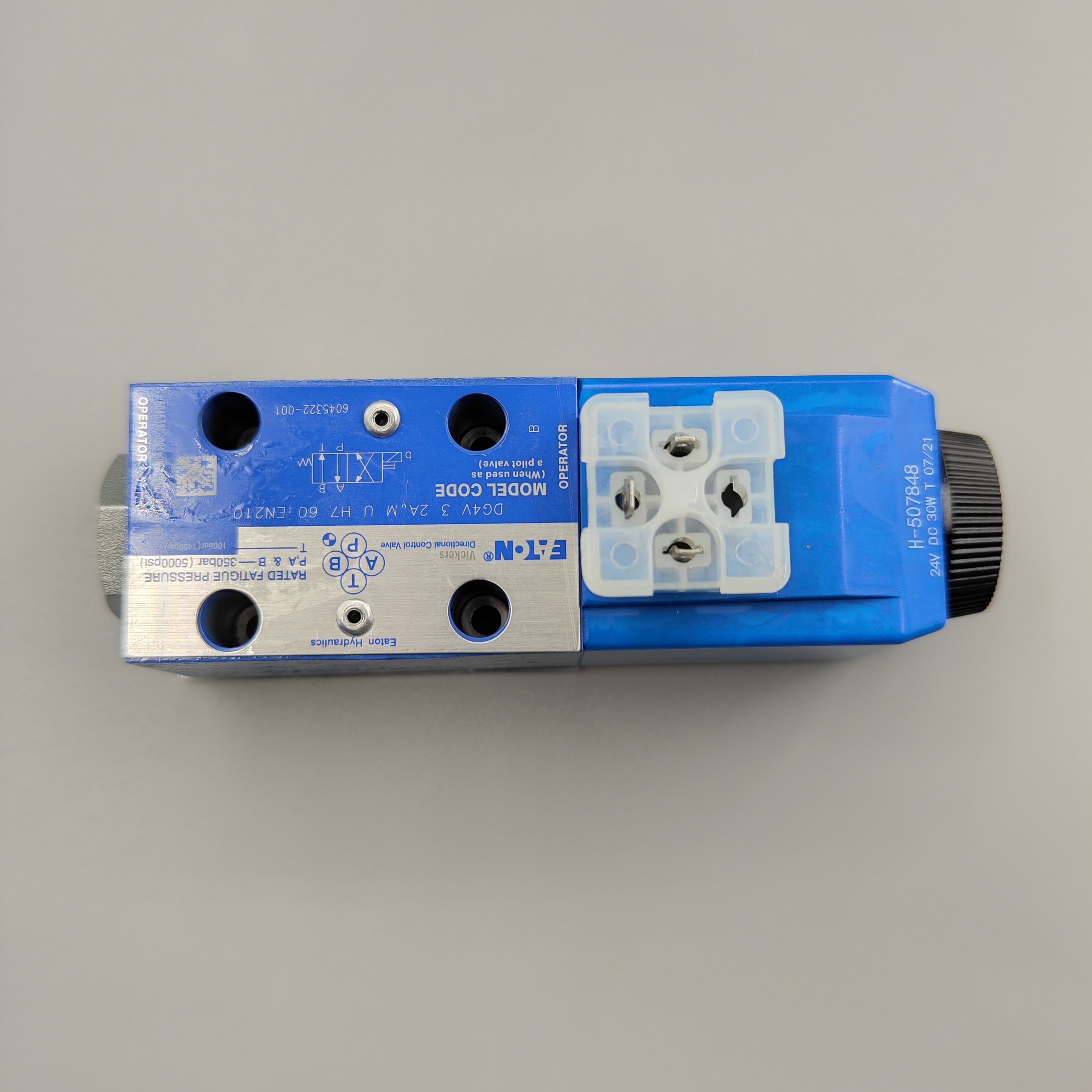 Directly Selling Eaton Original DG4V-3-2A-M-U-H7-60 Directional Control Valve Hydraulic Solenoid Valve