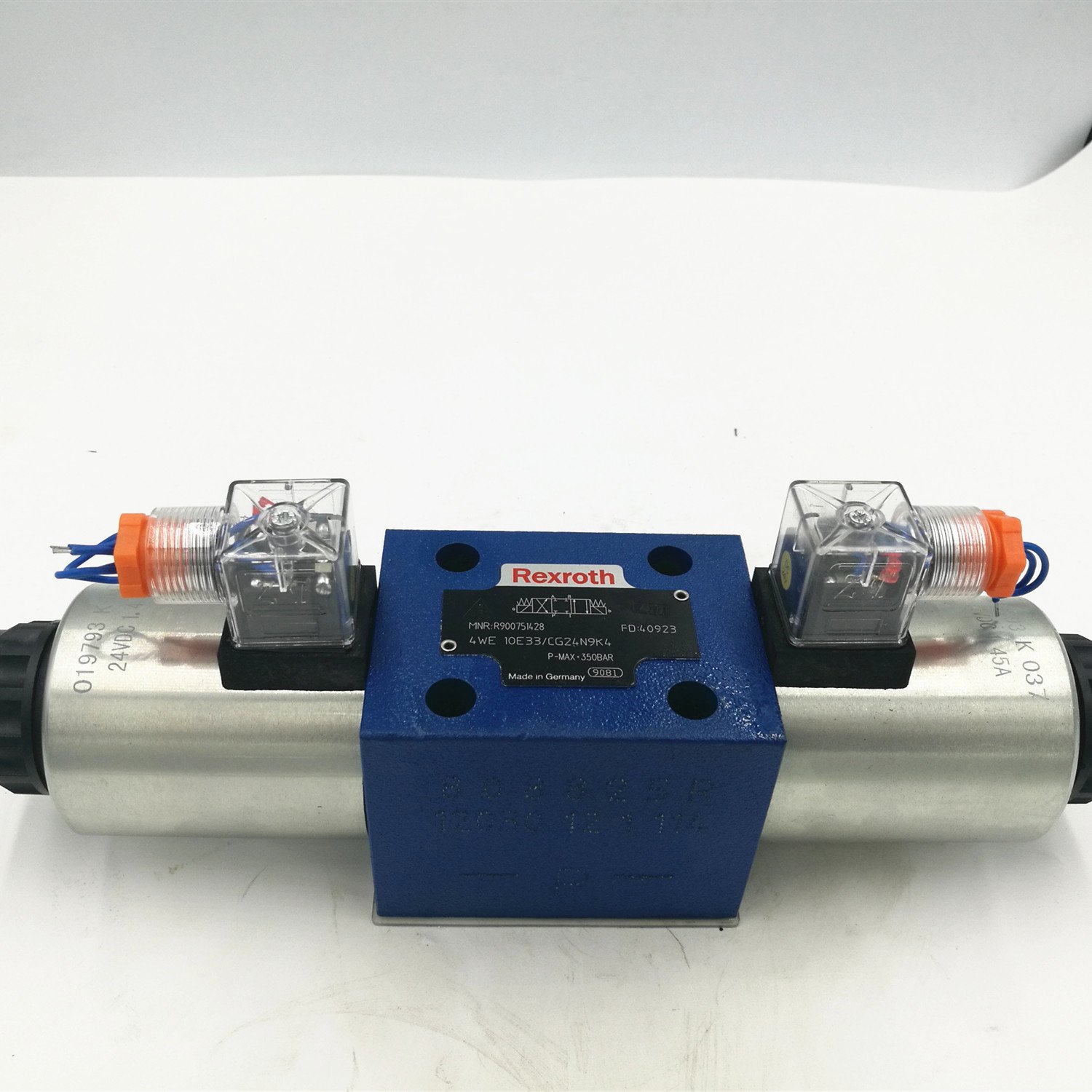 ZHENYUAN Solenoid Valve 4WE R901278760 4WE10D50/EG24N9K4/M Directional Valve Hydraulic Valve
