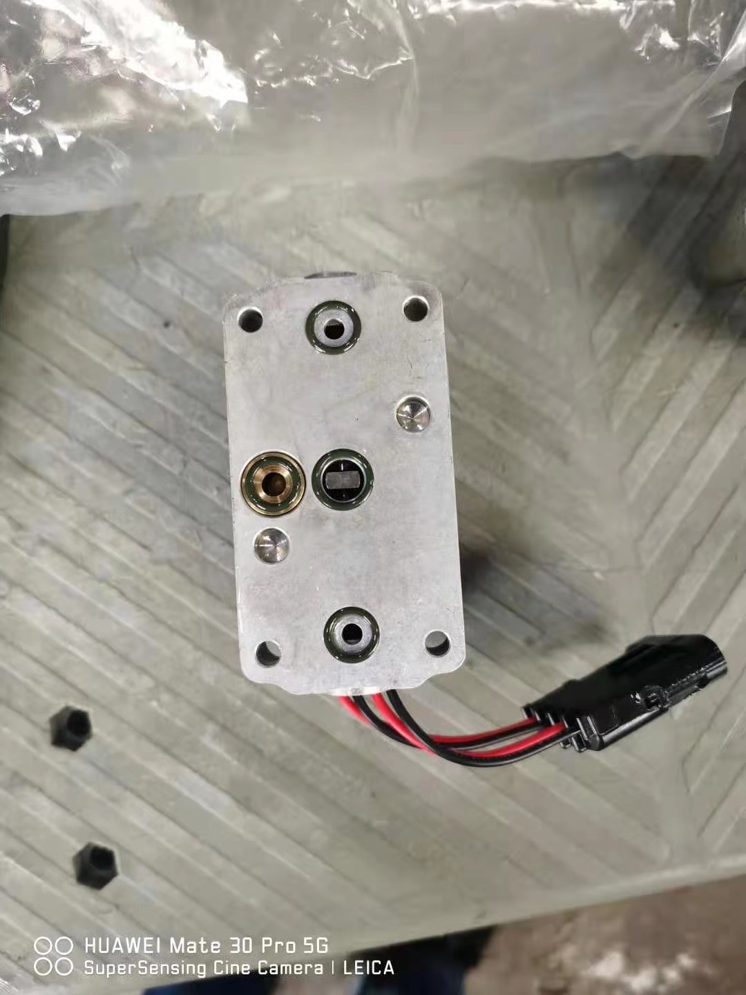 Original ZY MCV116G4204 Series hydraulic pressure control pilot valve MCV116 MCV116G