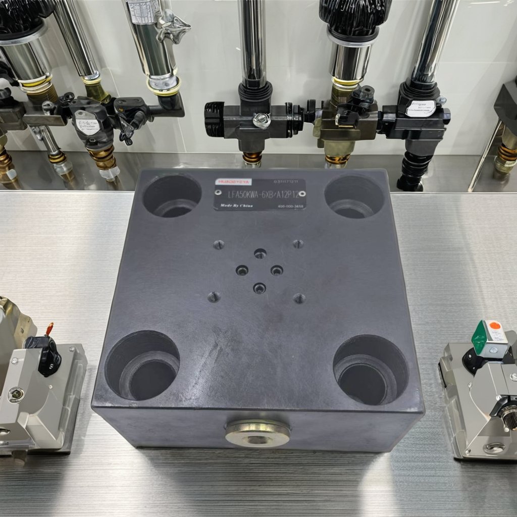 LFA Series Hydraulic 2-Way Control Cartrid Valve Block LFA50KWA-6XB/A12P12 New Condition Pressure Relief and Flow Control Valve