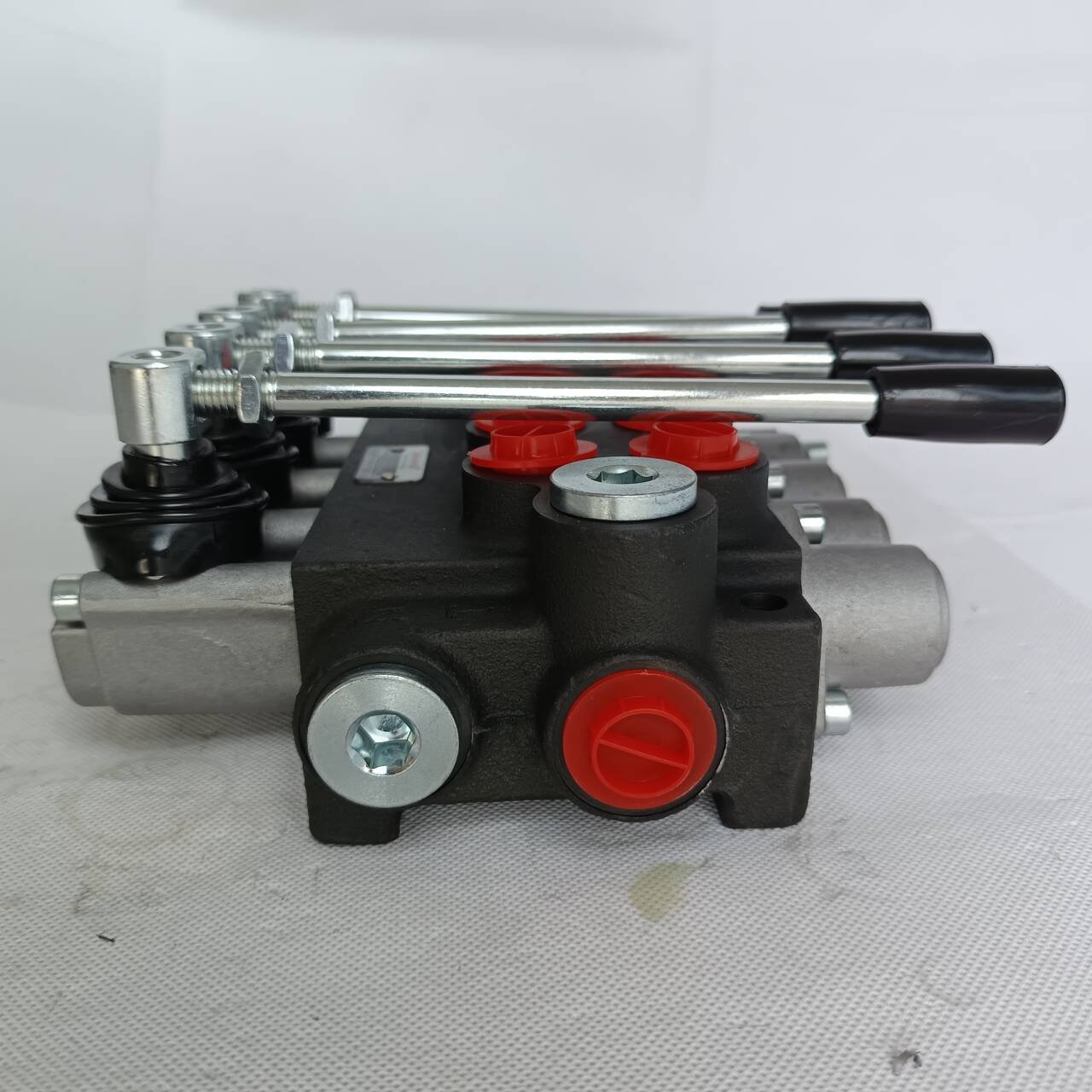 40L/min 80L/min 120L/min Fow Hydraulic Directional Valve P40 Series Hydraulic Multi-way Directional Control Valve
