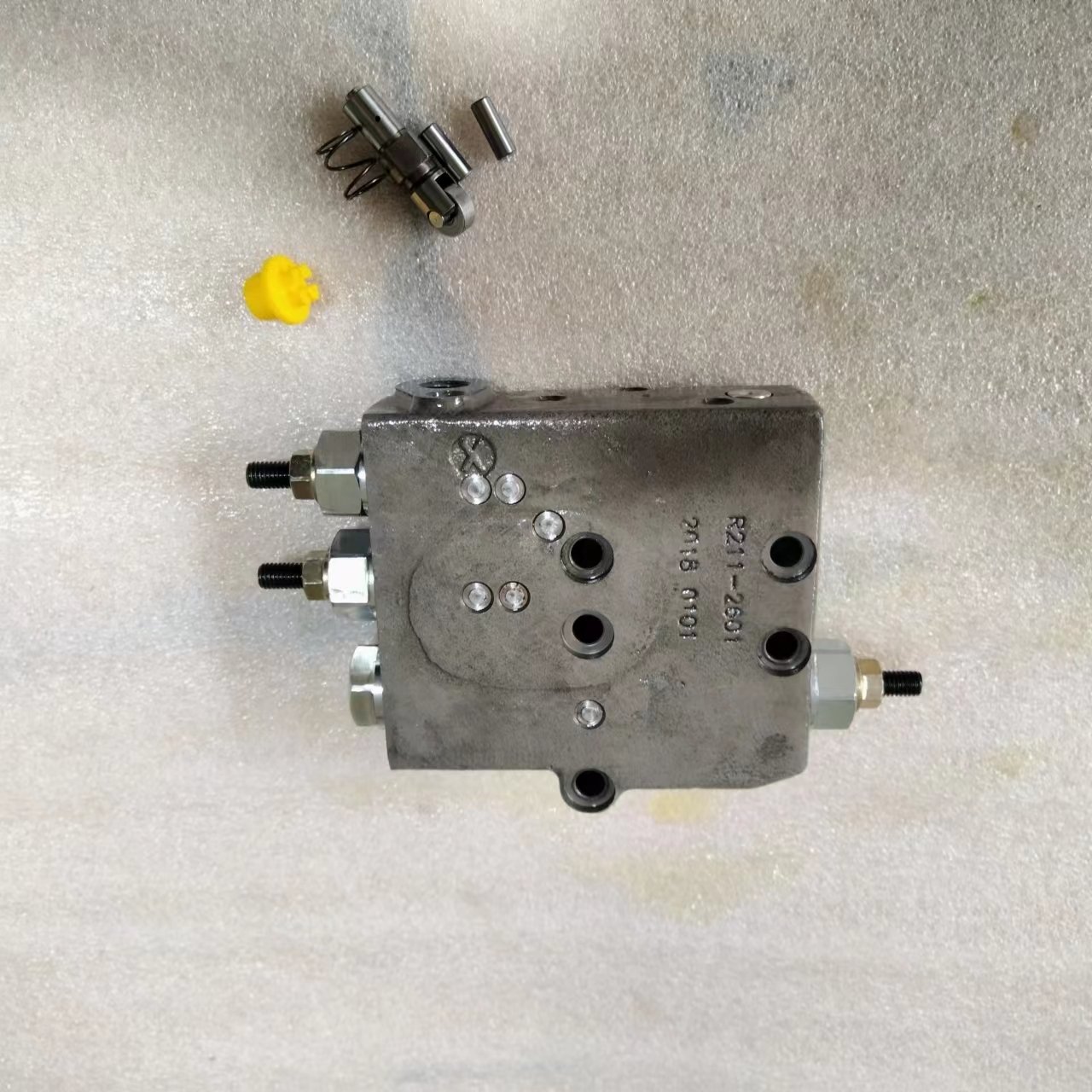 Hydraulic Pump Parts for Rexroth A11VLO190/260 LRDU2 Control Valve