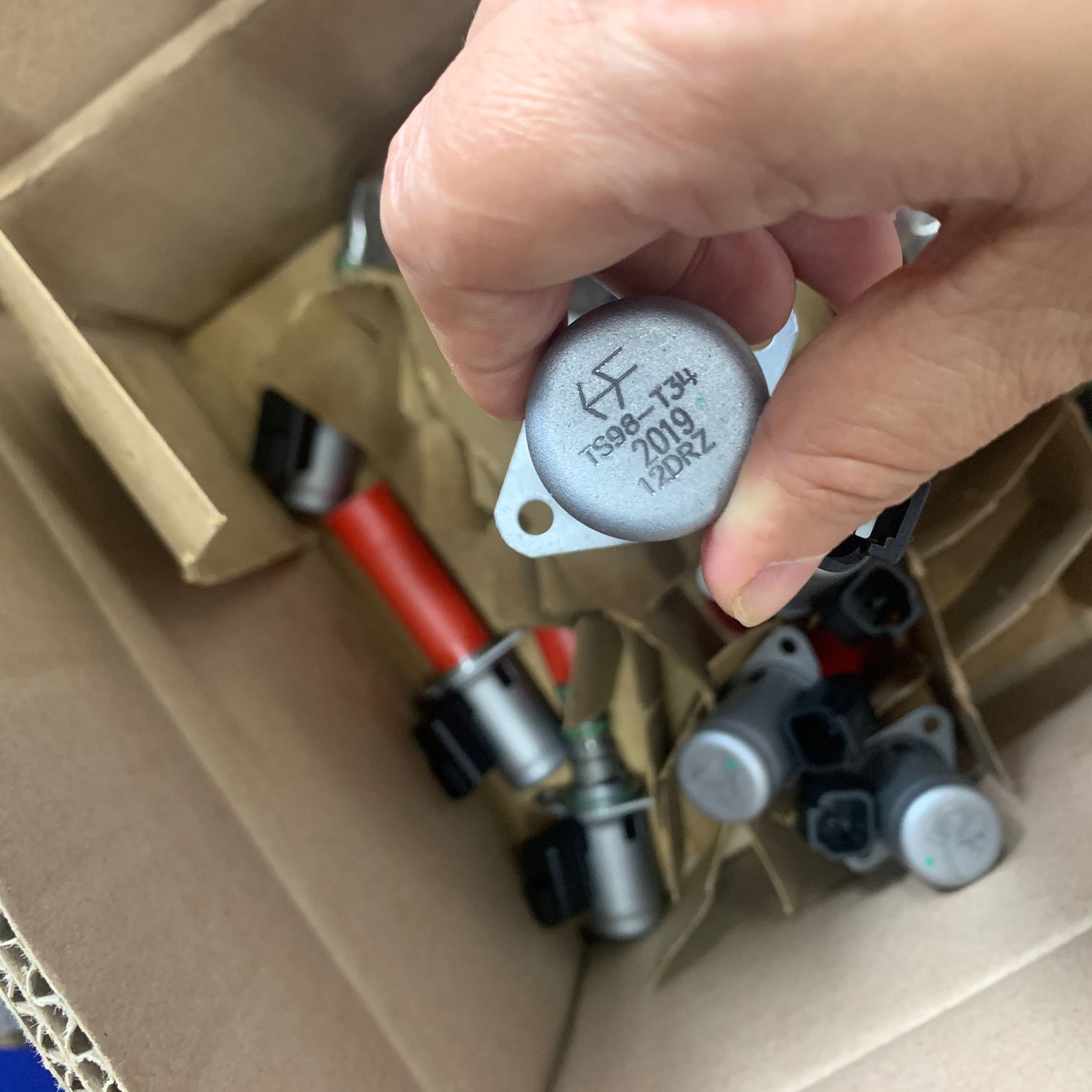 TS98-T34S-0-N-12DR HydraForce original solenoid valve TS98-T34-0-N-12DR TS98-T34S TS98-T34 TS98-T34-0-N-12DR/Z