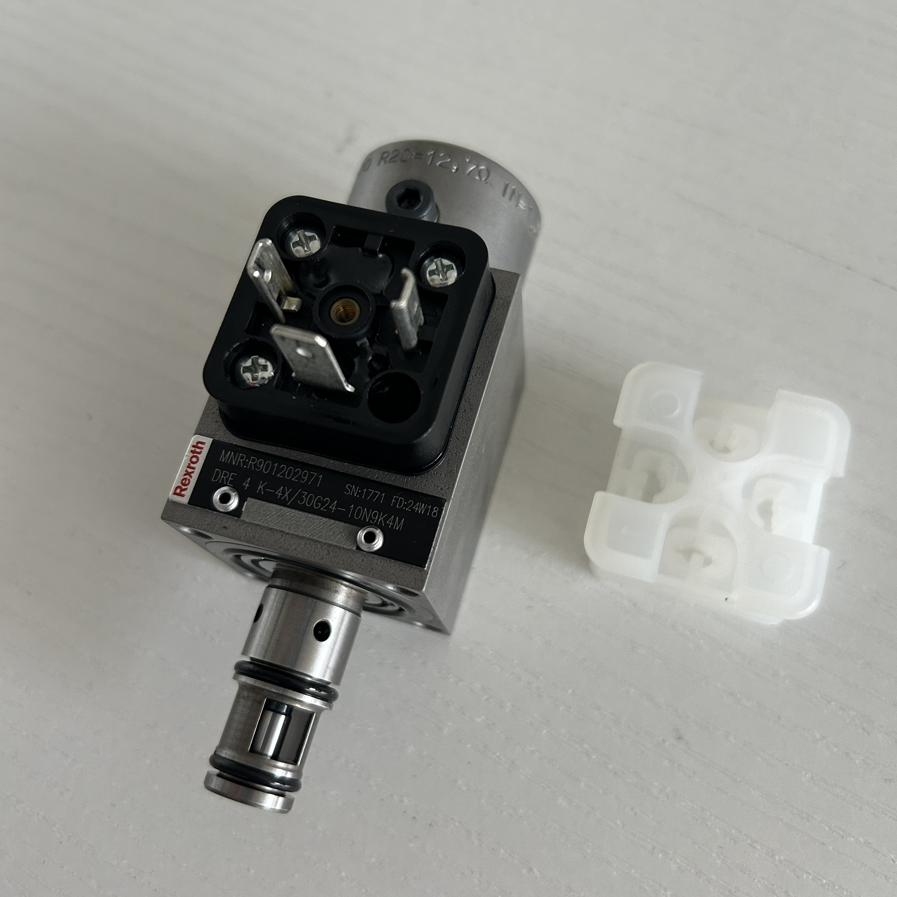 R901202971 DRE4K-4X/30G24-10N9K4M Pressure reducing valve