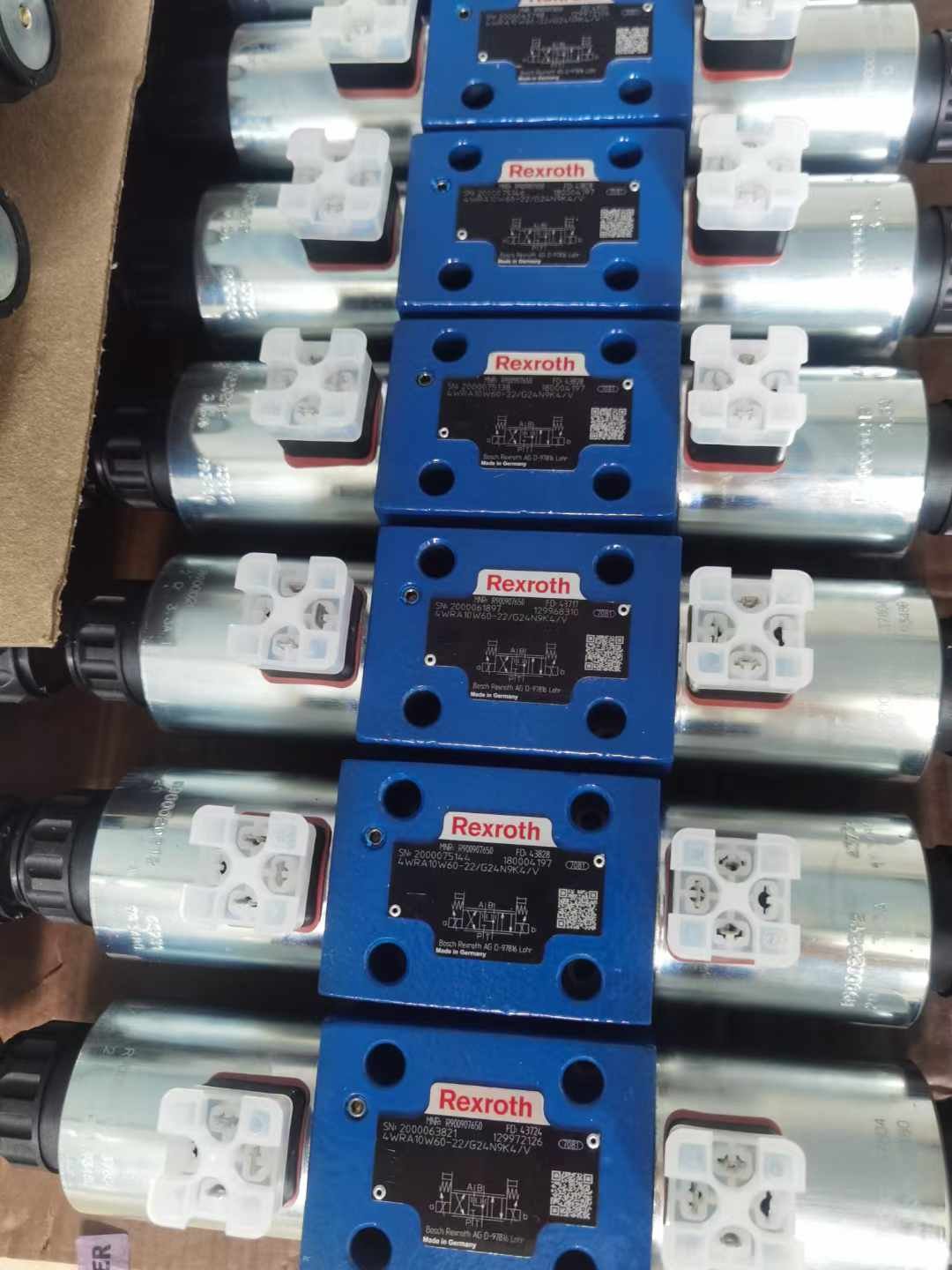 High Quality New Proportional Flow Control Hydraulic R901401742 Directional Valve 4X/MXY/24A1 Directional Control Valve