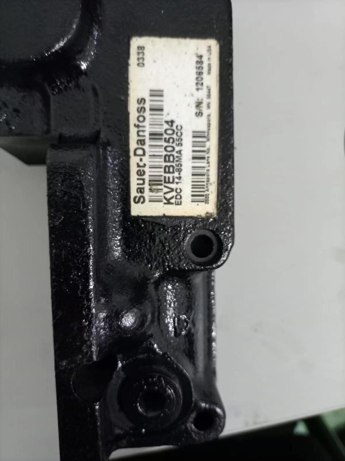 MCV MCV116 Series Hydraulic Control Valve MCV116 MCV116A3204 MCV116A3501 MCV116G4204 MCV116G4201