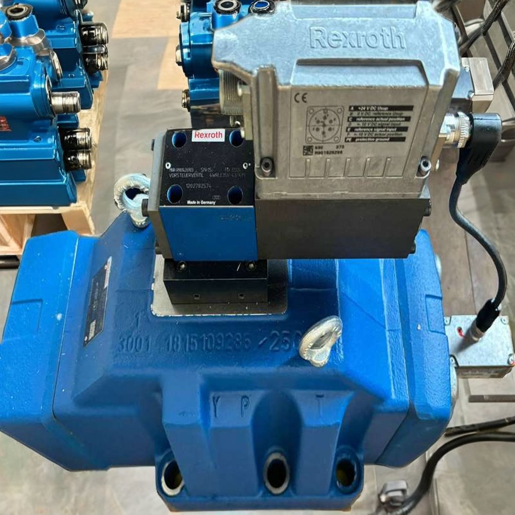 4WRLE35 series valveNew spot control valve 4WRLE35V1000M-4X/MXY/24A1 R901441561 Rexroth proportional valve
