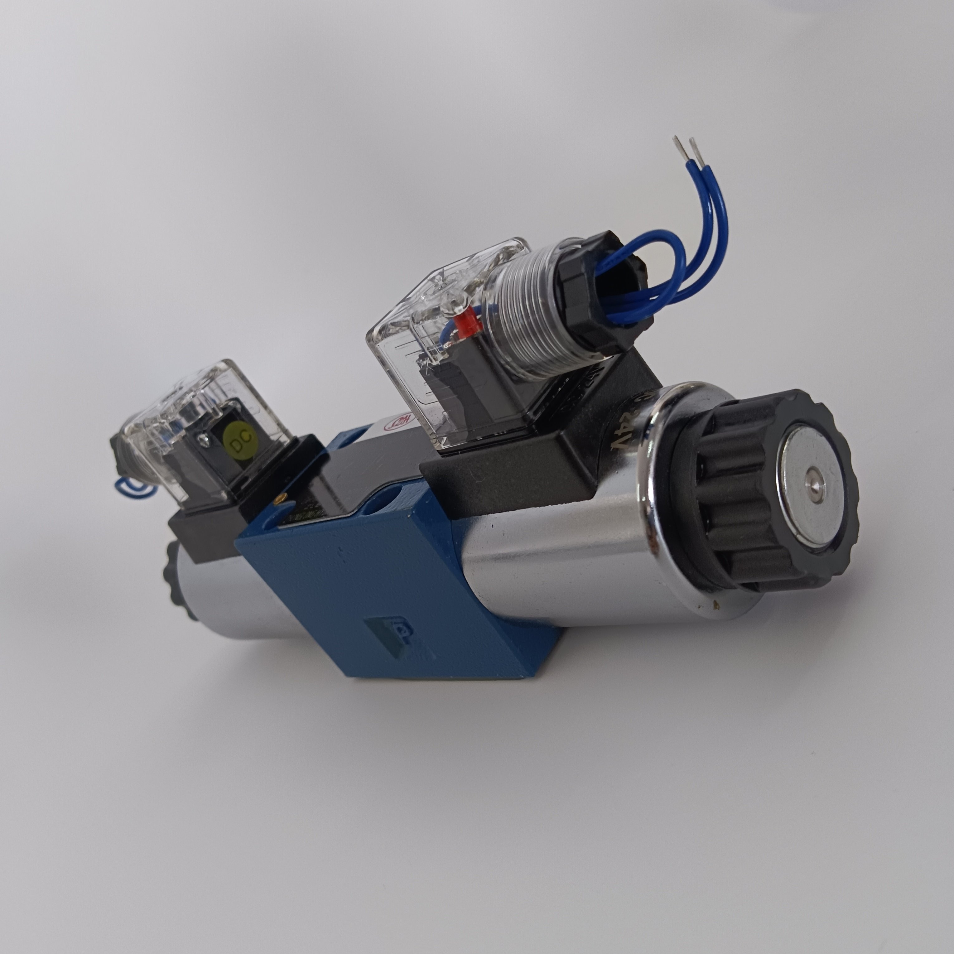 Hot Sell durable Hydraulic valve switch valve electromagnetic directional valve For Direction Control of actuator movement