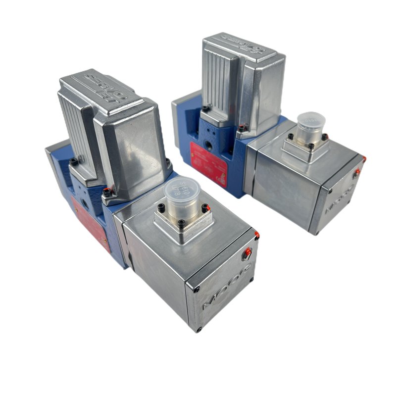 Original Hydraulic servo valve G631-3004B H40JOFM4YBR G761-3033B D633-394A G761 G631 D662 D661 D634 D635 D633