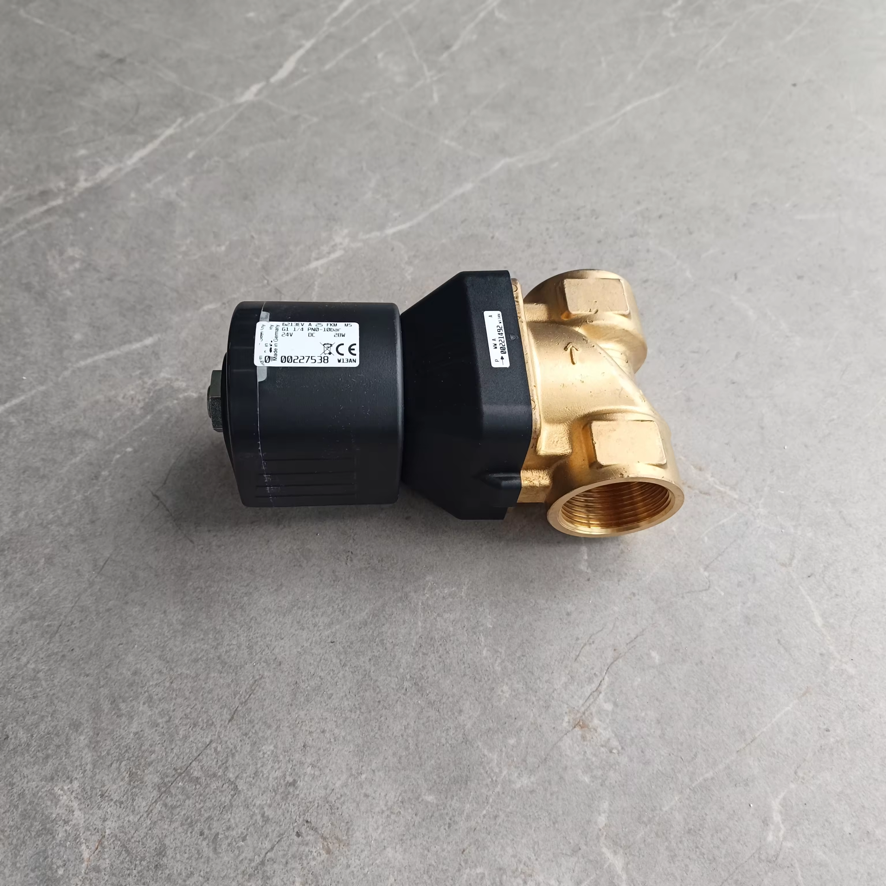 Tejing Original 5404 Solenoid Valve With Servo-assisted 2/2-way 0330 3/2 NO.00269525 Hydraulic Valves