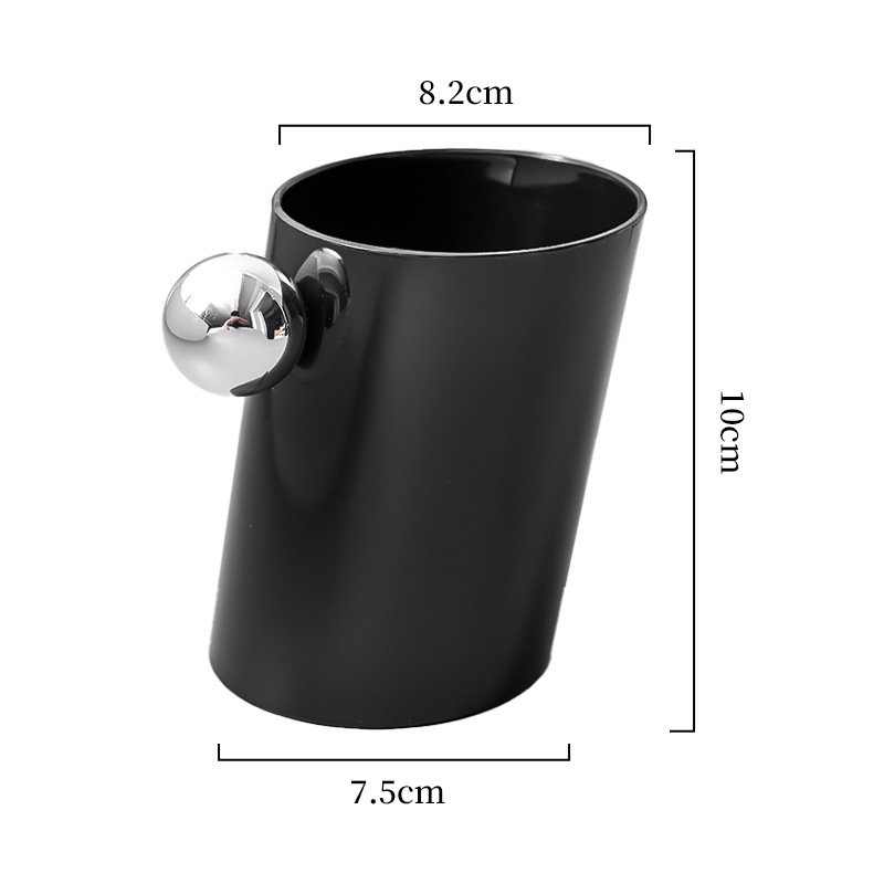 Luxury Style Light-Weight Pen Holder Makeup Brush Storage Container Simple Household Desktop Organizers Student Campus Dormitory
