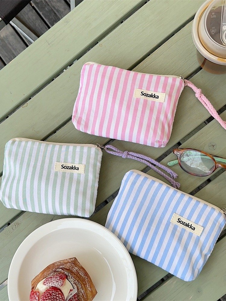 Fresh Striped Lipstick Red Air Cushion Storage Bag Cosmetic Bag Small Portable Debris Storage Bag Cosmetic Pouch Fashion Zipper