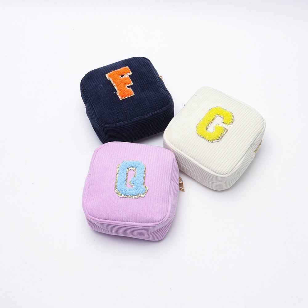 RTS Warm Winter Soft Material Women Students Large Capacity Outdoor Travel Zipper Pouch Make Up Bag Corduroy Makeup Organizer