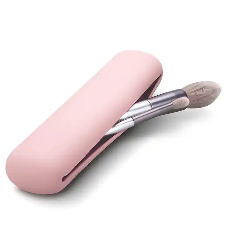 Portable Silicone Makeup Brush Storage Bag Large Capacity Travel Cosmetic Organizer with Magnetic Closure