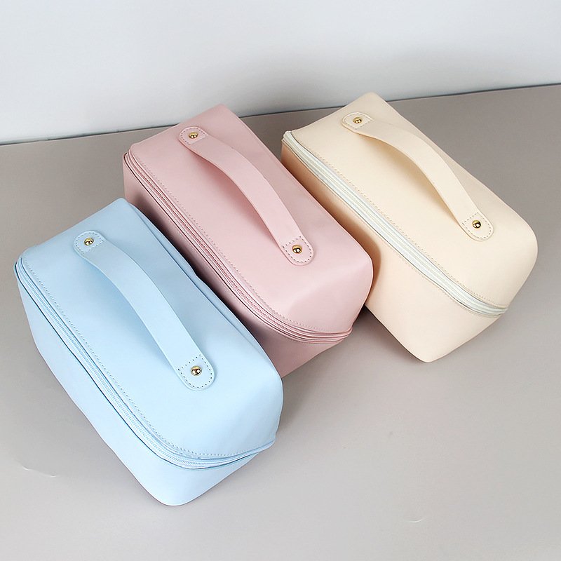 Travel Cosmetic Bag Multifunctional Open Flat Toiletry Bag with Handle Washable Beauty Zipper Makeup Organizer PU Leather Lady