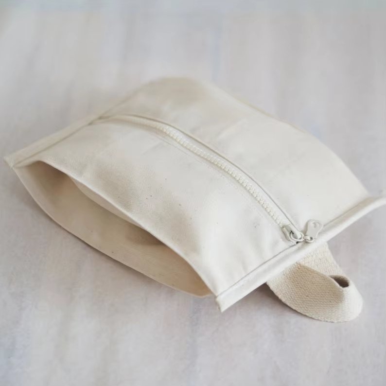 Wholesale Custom Logo Color Size Travel Women Large Capacity Canvas Folded Zip Pouch Storage Bag