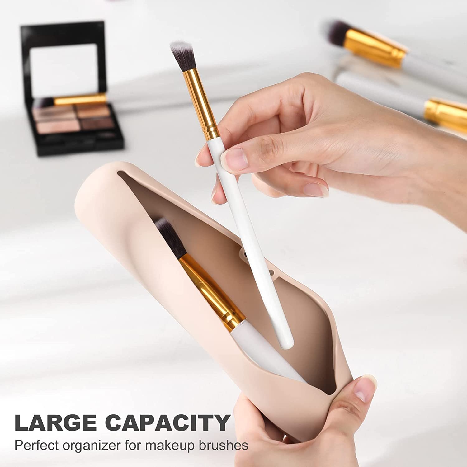 Silicone Makeup Bag fashion Silicone Bags for Travel, Easy Carry Cosmetic Bag for Makeup, Beauty Tools and Brushes