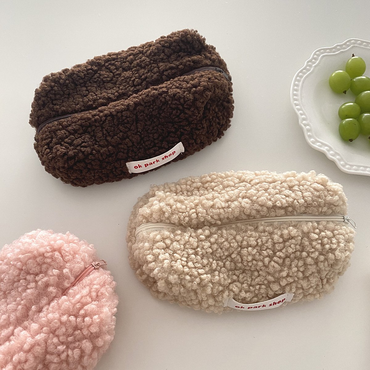 Fashion Simple Large-capacity Cosmetic Makeup Lamb Wool Storage Bag Travel Portable Coin Purse For Women Wholesale