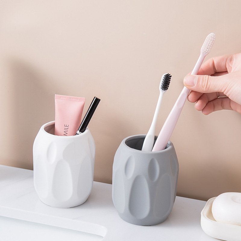 Custom Food grade silicone Outdoor Travel Children Cups Toothbrush storage cup Makeup brush storage box