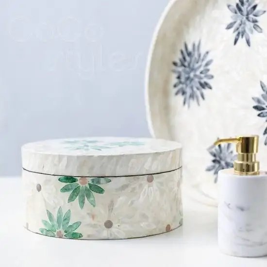 Best Selling Round Box Mother of Pearl Inlay Storage Chocolate and Jewelry Customized Box Display Handmade in Vietnam