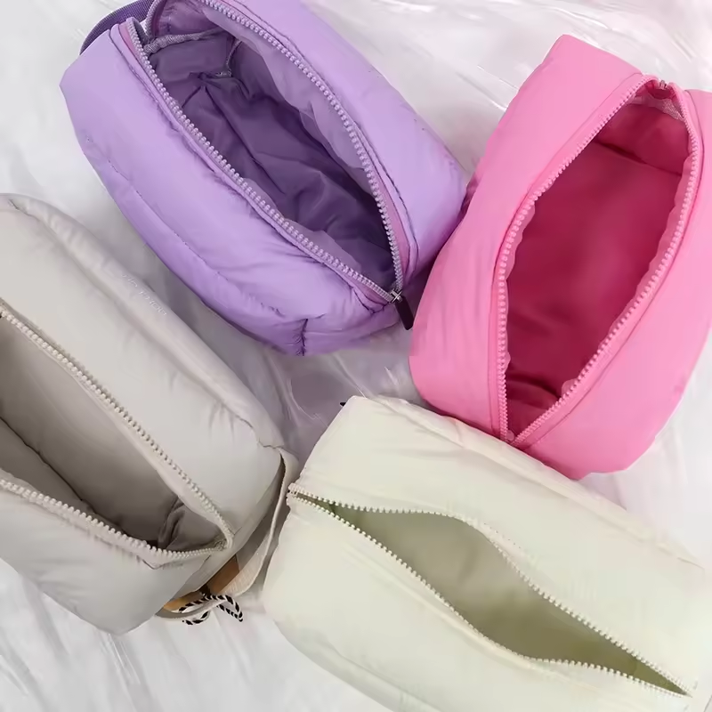 wholesales Custom Logo Quilted Padded Storage Bag Nylon Puffer Puffy Travel Cosmetic Makeup Pouch Bag with Handle