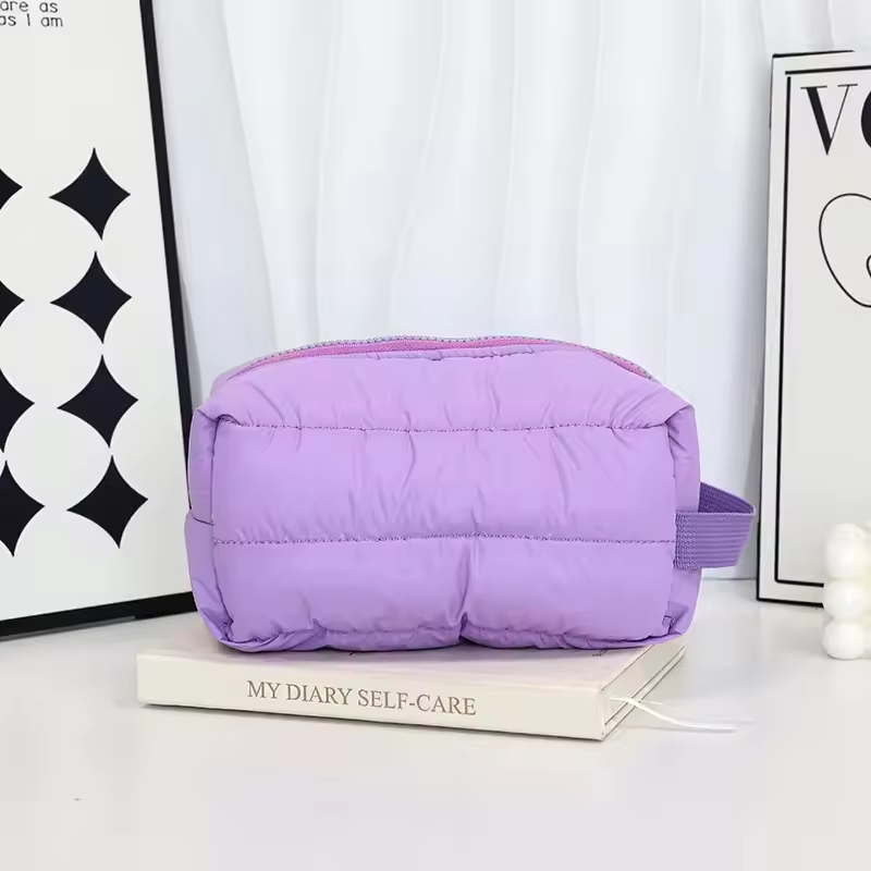 wholesales Custom Logo Quilted Padded Storage Bag Nylon Puffer Puffy Travel Cosmetic Makeup Pouch Bag with Handle