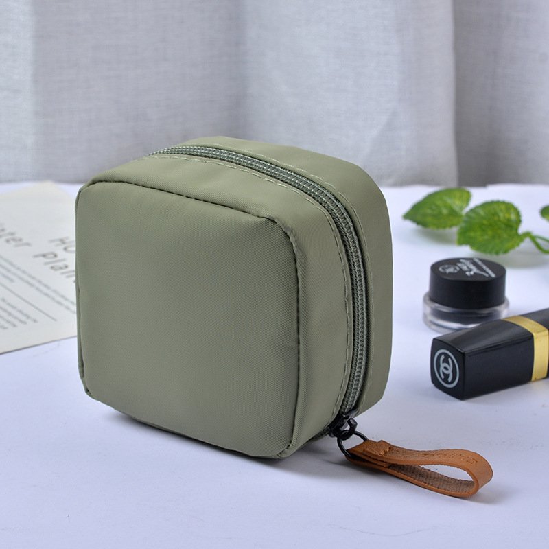 New Fashion Makeup Bag Small Nylon Travel Make up Bag Multifunctional Storage Cosmetic Bag for Women Portable Toiletry Pouch