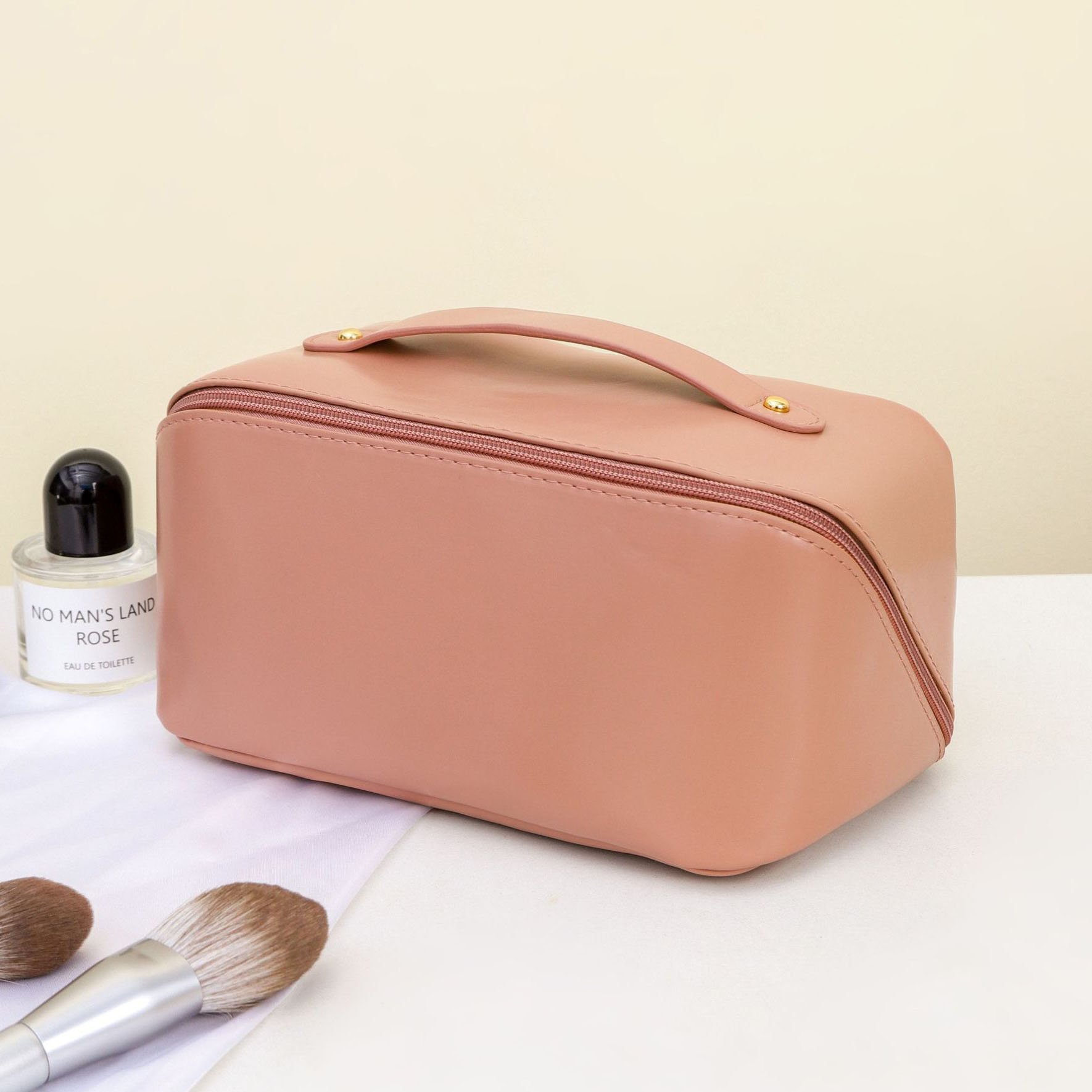 Custom Large PU Cosmetic Bag Skincare Beauty Case Waterproof Zipper Lazy Toiletry Bag PU Leather Travel Makeup Organizer Bag
