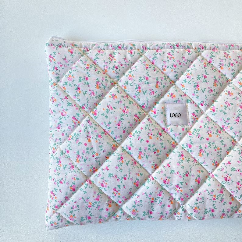 Wholesale Custom Logo Travel Women Quilted Cotton Computer Sleeve Laptop Zipper Pouch Bags