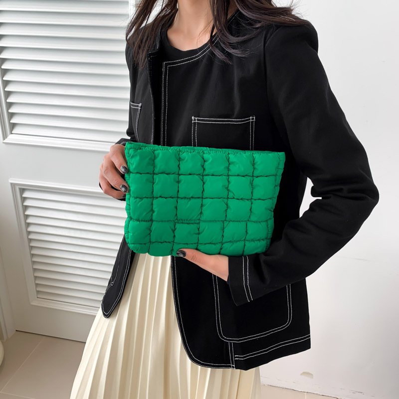 Puffy Quilted Makeup Bag Cotton Travel Cosmetic Bag Cute Puffer Toiletry Bag Portable Zipper Makeup Pouch