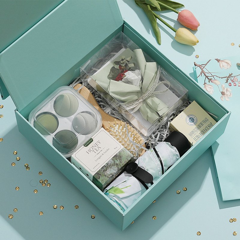 custom corporate gift set luxury promotional giveaways with logo souvenir items comb Sun umbrella Colour makeup eggs gift set