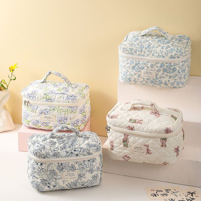 Three-piece floral large travel cotton cosmetic bag wholesale custom soft ladies travel fashion cosmetic bag